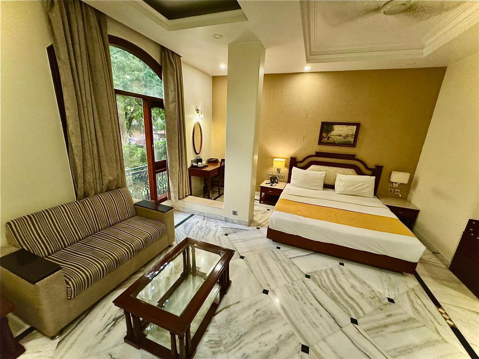 Hotel Florence Inn, Karol Bagh, New Delhi, 2 Min From Metro 外观 照片